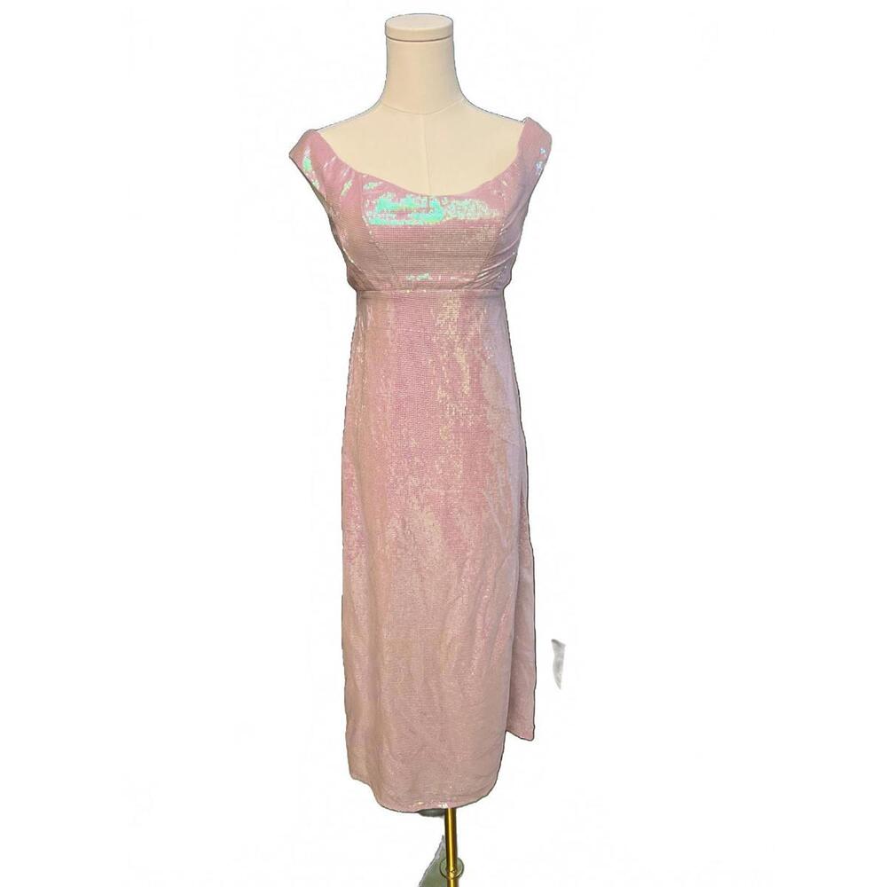 Elegant Pink Sequin Dress with V-Back